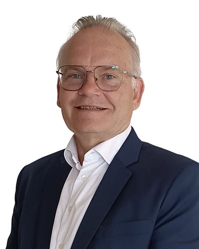 Leif Iversen headshot